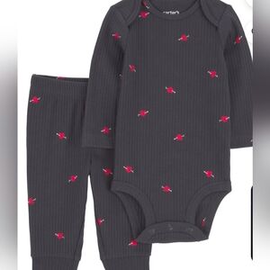 Carter's Child of Mine!  2-piece outfit 0-3 Months NWT